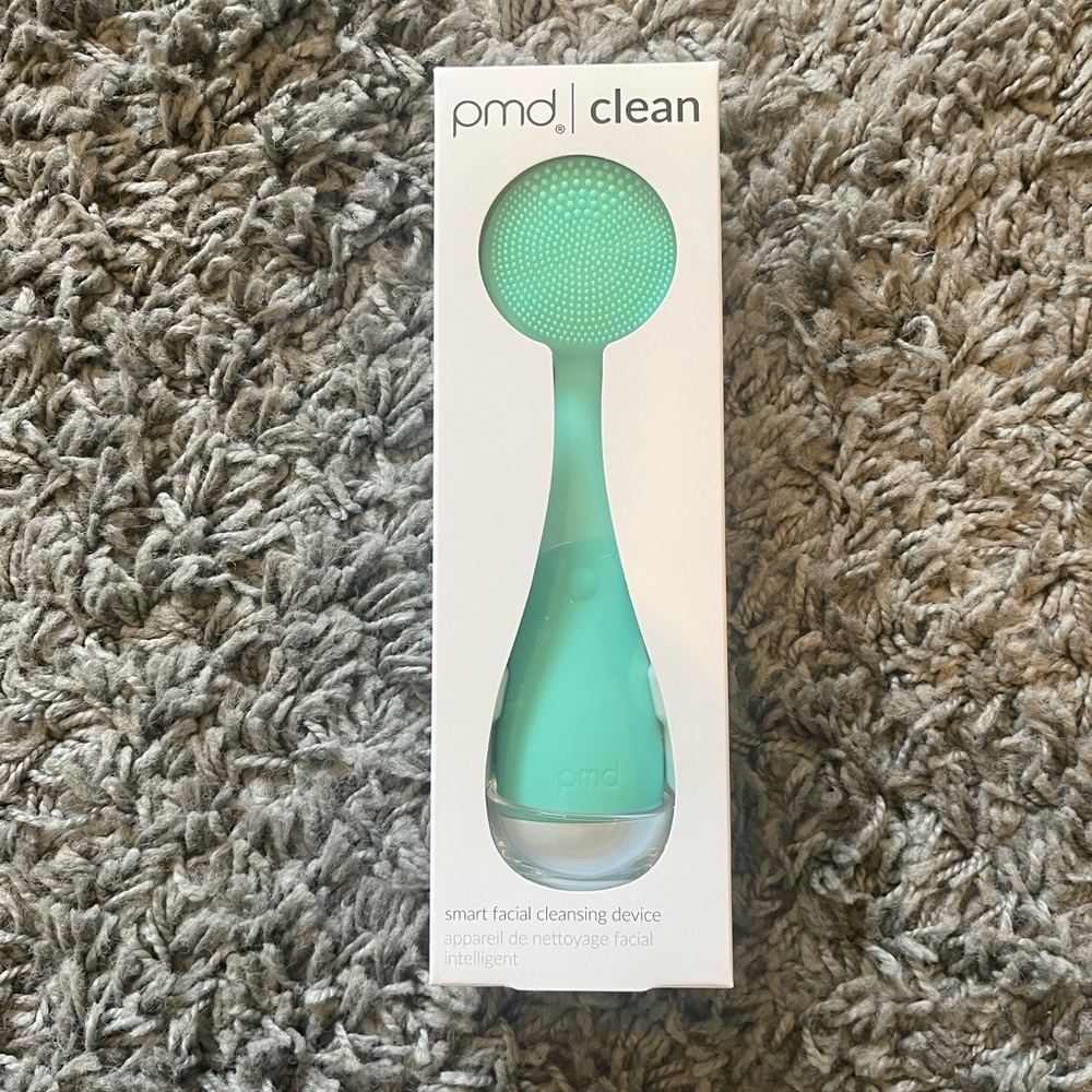 PMD Clean Smart Facial Cleansing Device